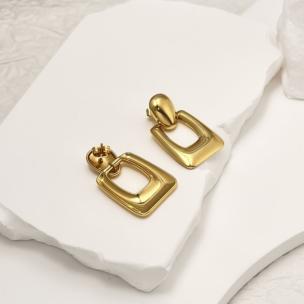 Anti Tarnish Oval Hollow Gold Plated Earrings