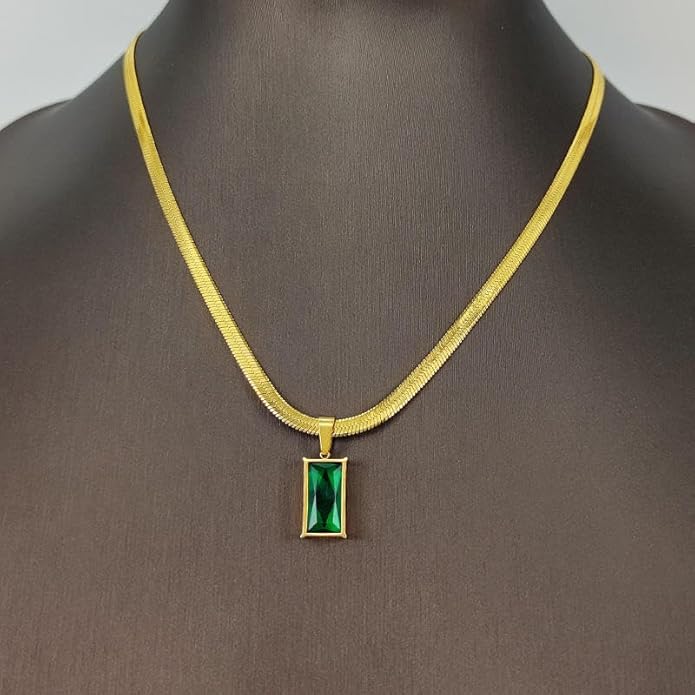 Anti-Tarnish Green Geometric Gold Pendant