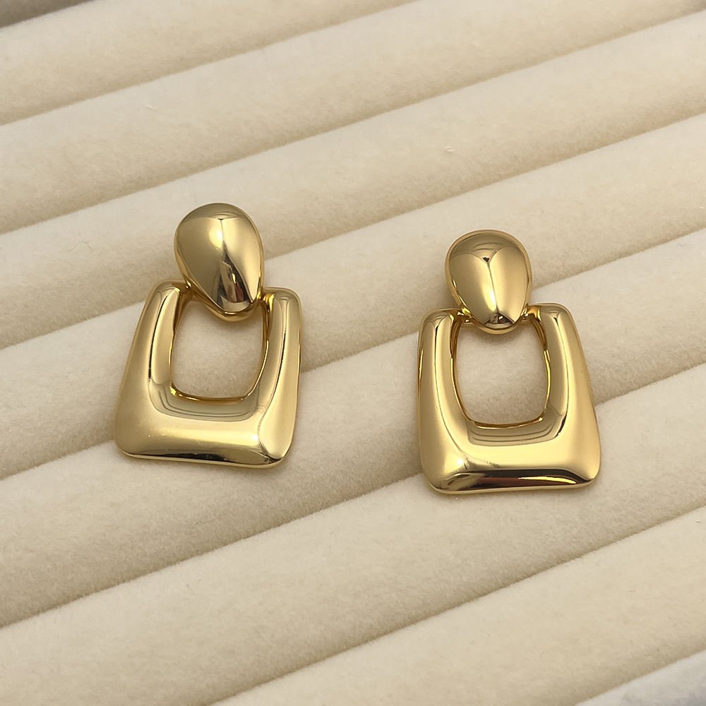 Anti Tarnish Oval Hollow Gold Plated Earrings - Luxn